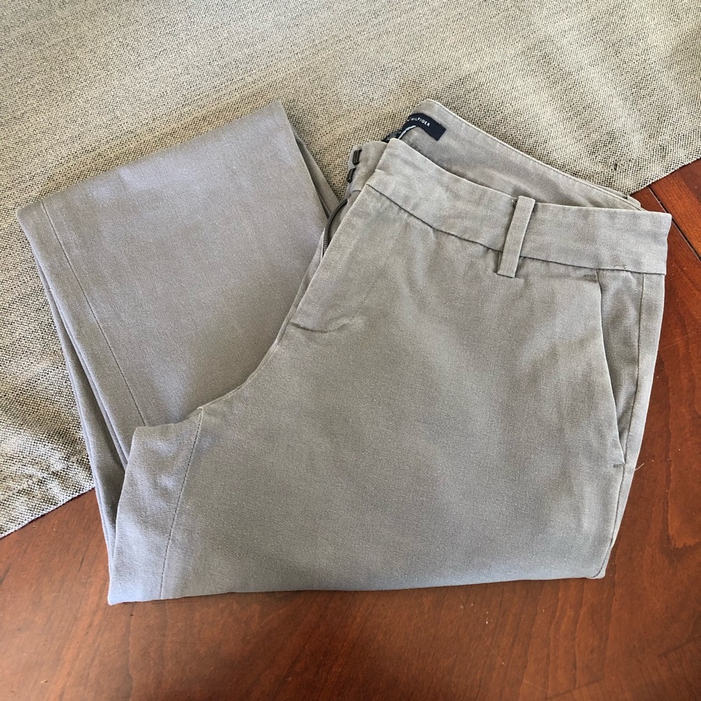 Tommy Hilfiger Grey Pants (Women’s 4)